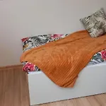 Ostoja I Nad Jeziorem Z Kominkiem I Lodka *