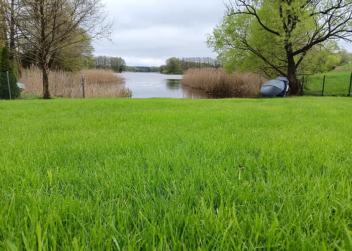 Ostoja I Nad Jeziorem Z Kominkiem I Lodka *